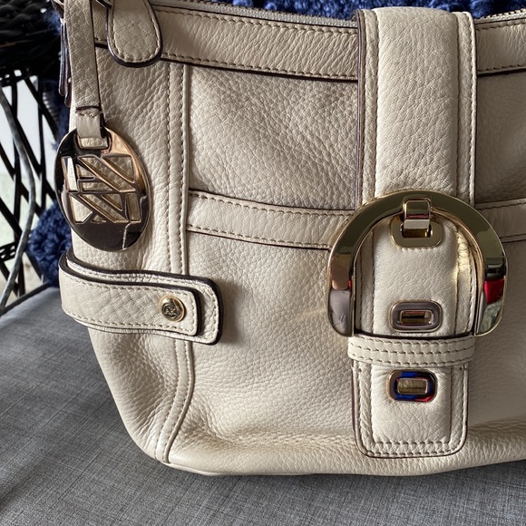 Cream Anne Klein Purse - Picture 3 of 6